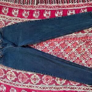 Levi's Women's Blue and Navy Jeans